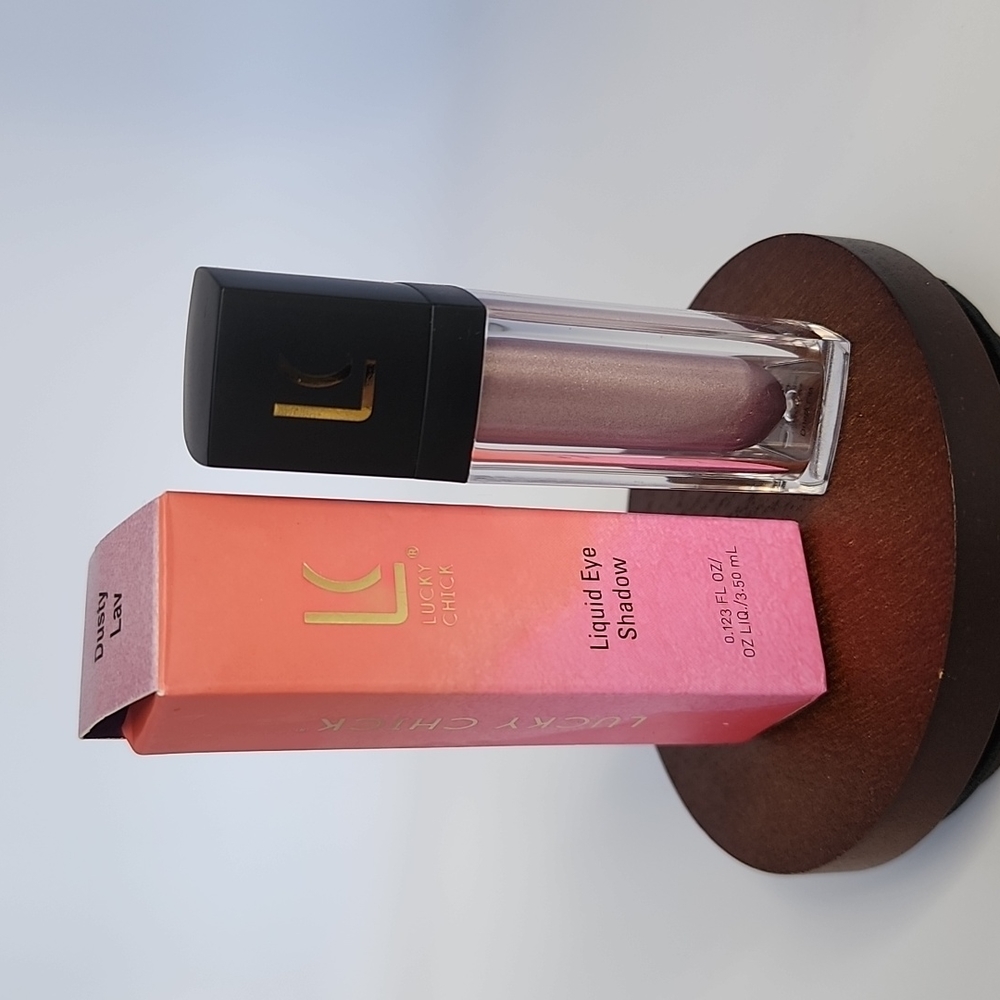 Lucky Chick Liquid Eyeshadow - Dusty Lav